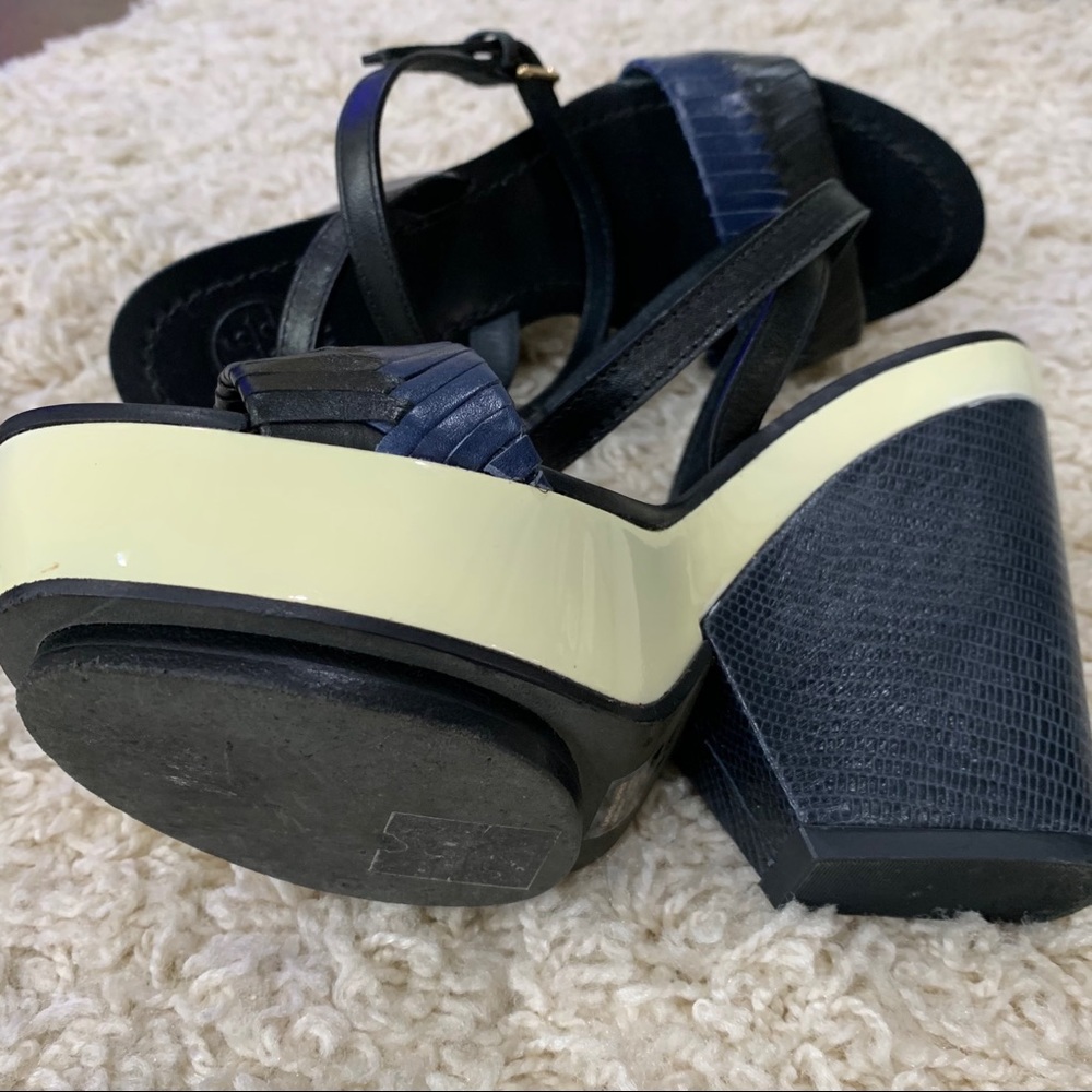 Navy & black & while 🔥🔥🔥🔥 - Picture 3 of 3